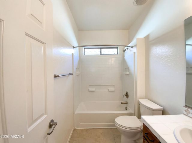 18236 N JAMESON Drive, Maricopa, AZ 85138