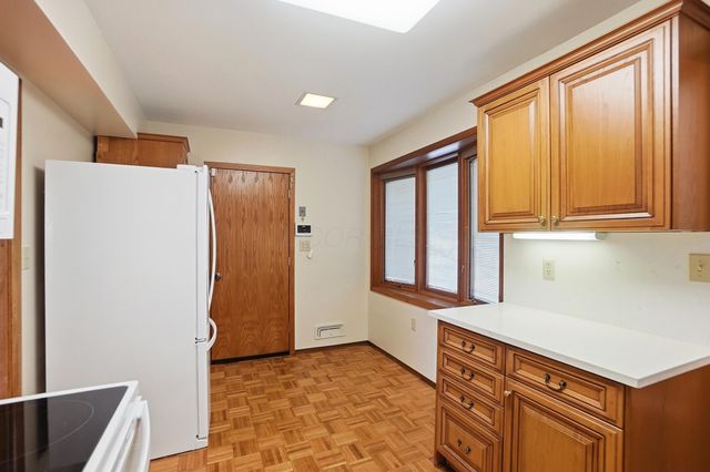 3134 Herrick Road, Upper Arlington, OH 43221