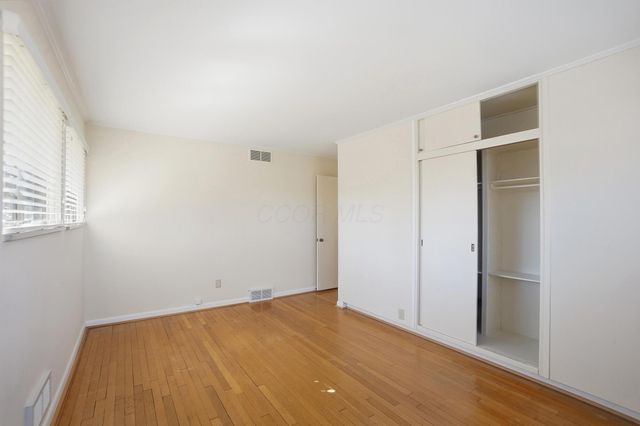 3134 Herrick Road, Upper Arlington, OH 43221