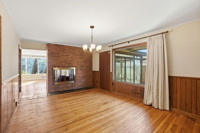 3134 Herrick Road, Upper Arlington, OH 43221