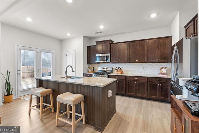 69 Briarwood Drive W, Dawsonville, GA 30534