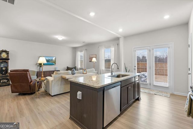 69 Briarwood Drive W, Dawsonville, GA 30534