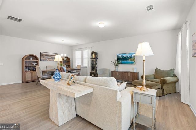 69 Briarwood Drive W, Dawsonville, GA 30534