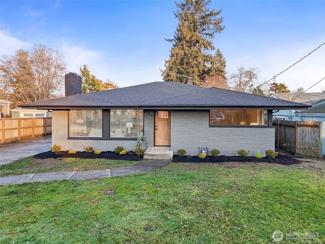 208 J Street NE, Auburn, WA 98002