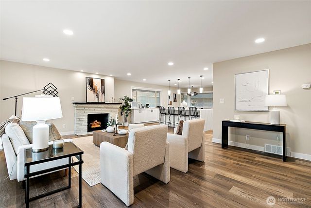 208 J Street NE, Auburn, WA 98002