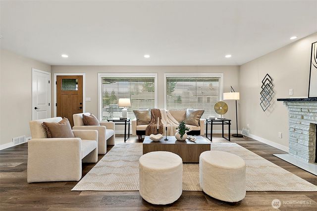 208 J Street NE, Auburn, WA 98002