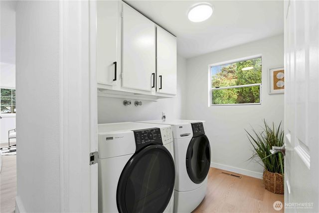 6015 116th Ave SE, Bellevue, WA 98006