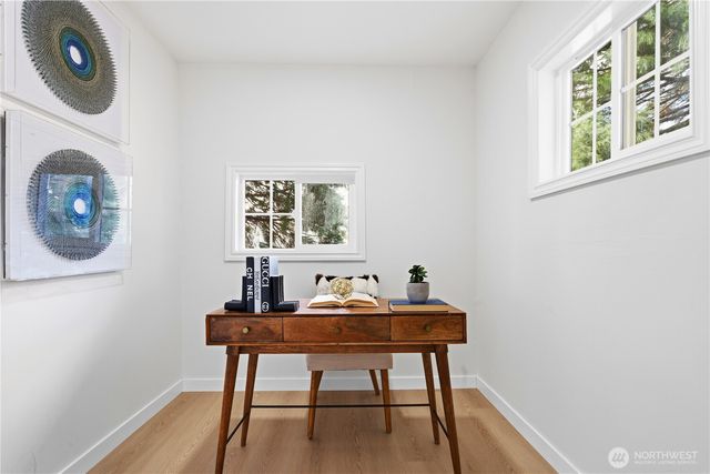 6015 116th Ave SE, Bellevue, WA 98006