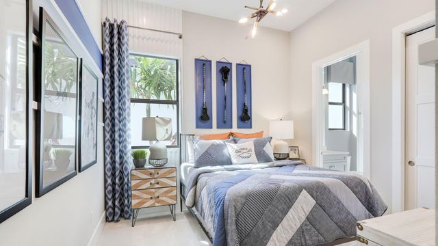 1891 SE Royale Preserve Way, Stuart, FL 34997