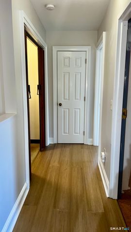 34-36 Charter Oak Place 4, Hartford, CT 06106