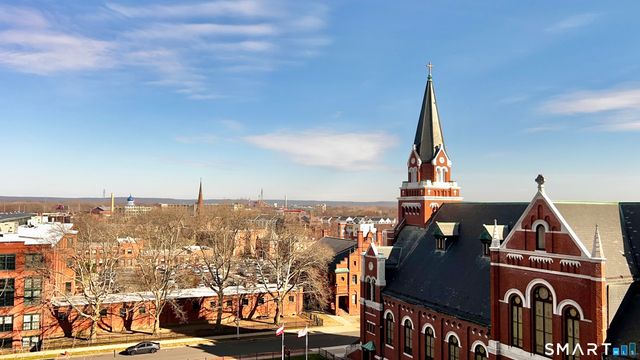 34-36 Charter Oak Place 4, Hartford, CT 06106