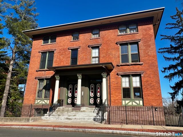 34-36 Charter Oak Place 4, Hartford, CT 06106