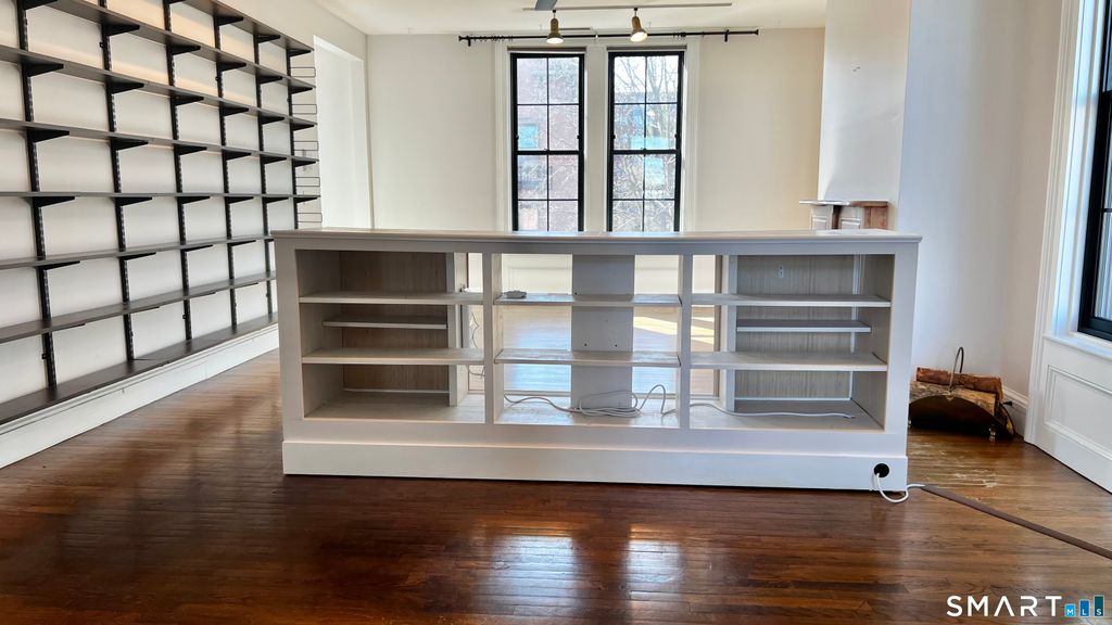 34-36 Charter Oak Place 4, Hartford, CT 06106