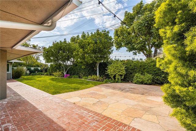 12791 Brittany Woods Drive, North Tustin, CA 92705