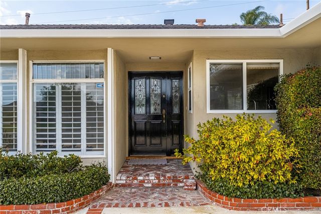 12791 Brittany Woods Drive, North Tustin, CA 92705