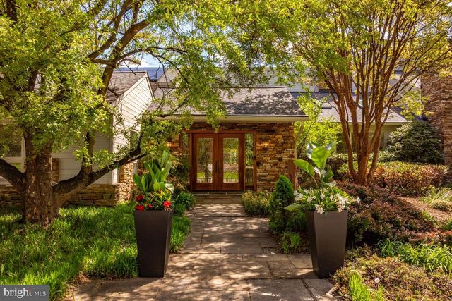 3 BROOK FARM CT, Cockeysville, MD 21030