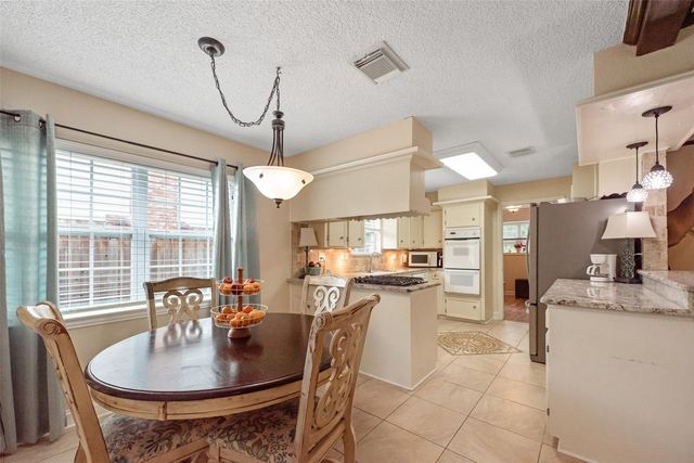 4218 Elderwood Drive, Seabrook, TX 77586