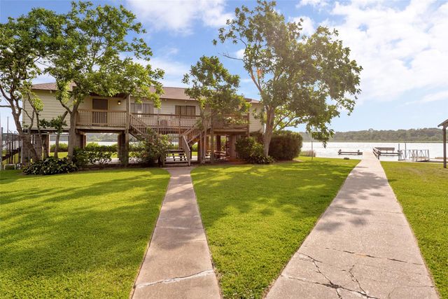 4218 Elderwood Drive, Seabrook, TX 77586