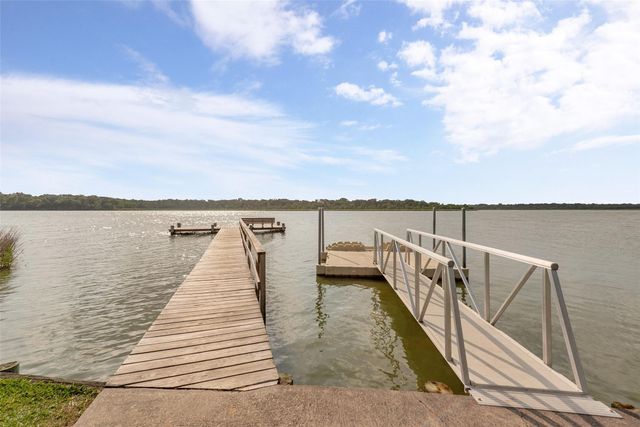 4218 Elderwood Drive, Seabrook, TX 77586