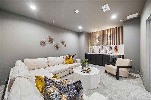 1710 Gardenia Drive, Houston, TX 77018