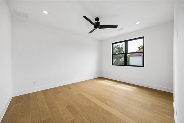 1710 Gardenia Drive, Houston, TX 77018