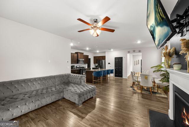 850 Bentley Drive, Fairburn, GA 30213