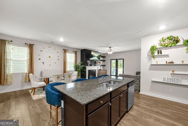 850 Bentley Drive, Fairburn, GA 30213
