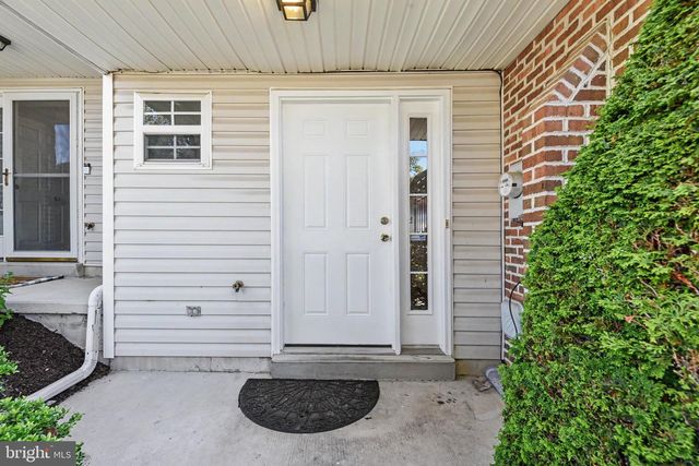 6624 SPRINGFORD TER, Harrisburg, PA 17111