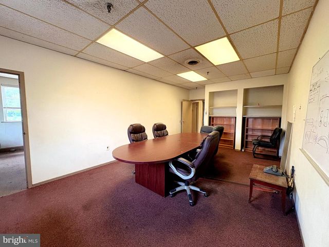 5 CANALE DR, Egg Harbor Twp, NJ 08234