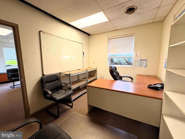 5 CANALE DR, Egg Harbor Twp, NJ 08234