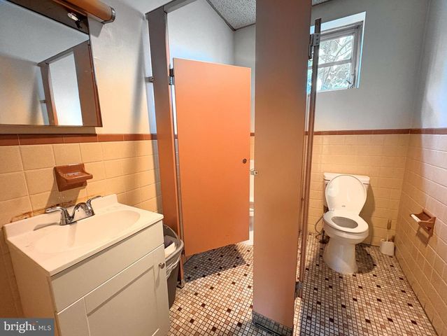 5 CANALE DR, Egg Harbor Twp, NJ 08234