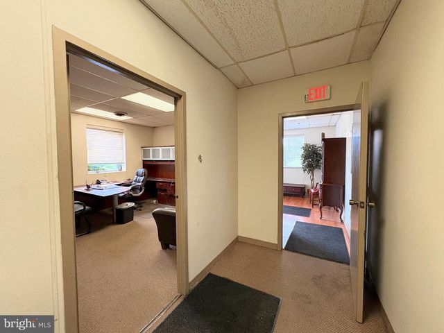 5 CANALE DR, Egg Harbor Twp, NJ 08234