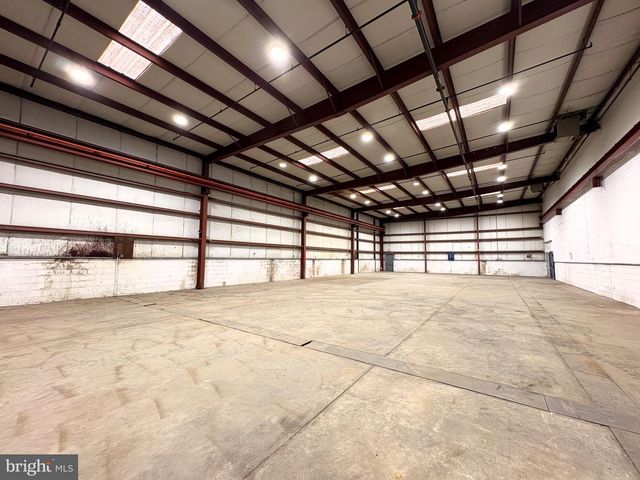 5 CANALE DR, Egg Harbor Twp, NJ 08234