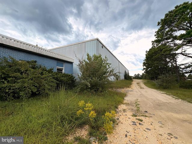 5 CANALE DR, Egg Harbor Twp, NJ 08234