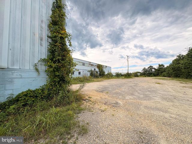 5 CANALE DR, Egg Harbor Twp, NJ 08234