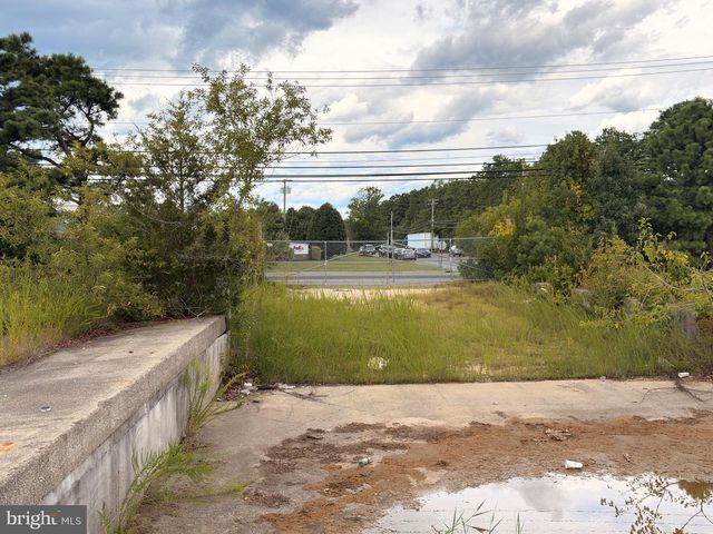 5 CANALE DR, Egg Harbor Twp, NJ 08234