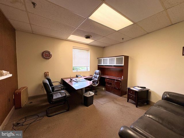 5 CANALE DR, Egg Harbor Twp, NJ 08234