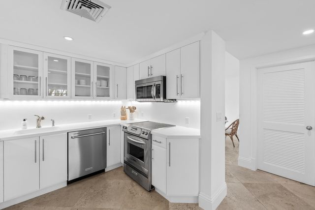 350 Cocoanut Row 3a, Palm Beach, FL 33480