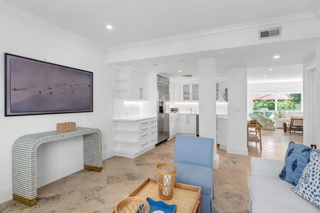 350 Cocoanut Row 3a, Palm Beach, FL 33480