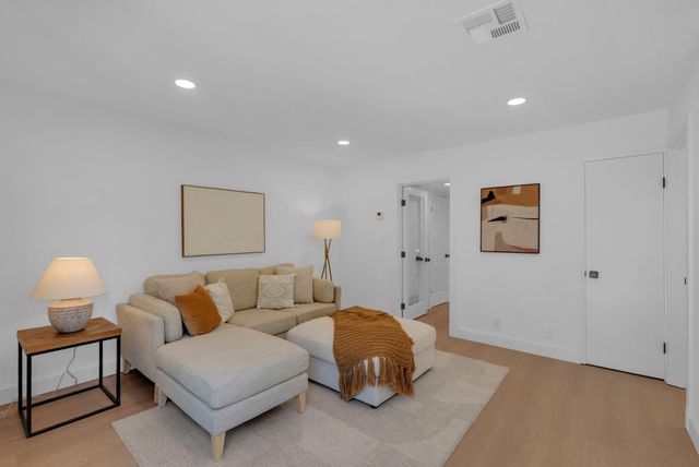 998 Cartier Lane, Foster City, CA 94404