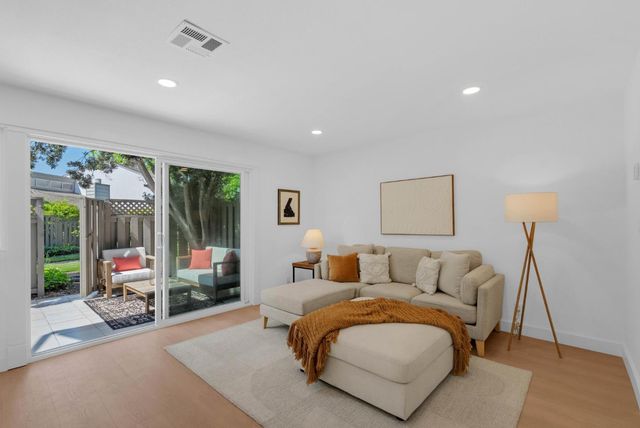 998 Cartier Lane, Foster City, CA 94404