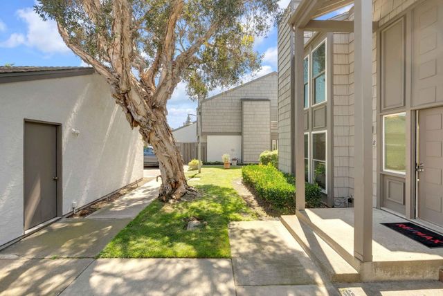 998 Cartier Lane, Foster City, CA 94404