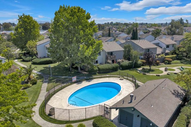 998 Cartier Lane, Foster City, CA 94404