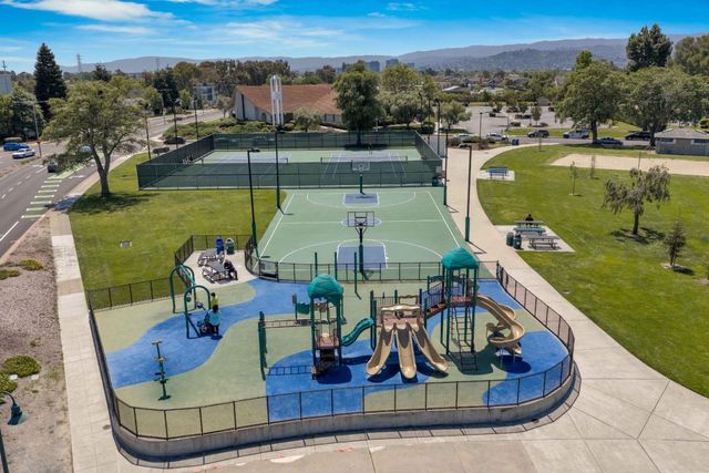 998 Cartier Lane, Foster City, CA 94404