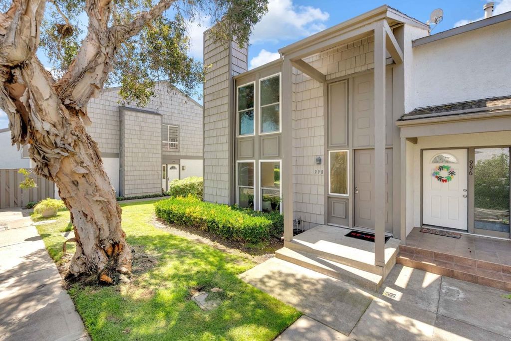 998 Cartier Lane, Foster City, CA 94404