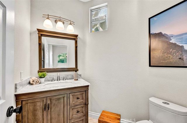 7999 E Viewrim, Anaheim Hills, CA 92808