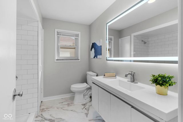 44 Kessler Boulevard West Drive, Indianapolis, IN 46208