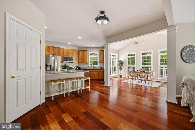 4647 YORKSHIRE DR, Ellicott City, MD 21043