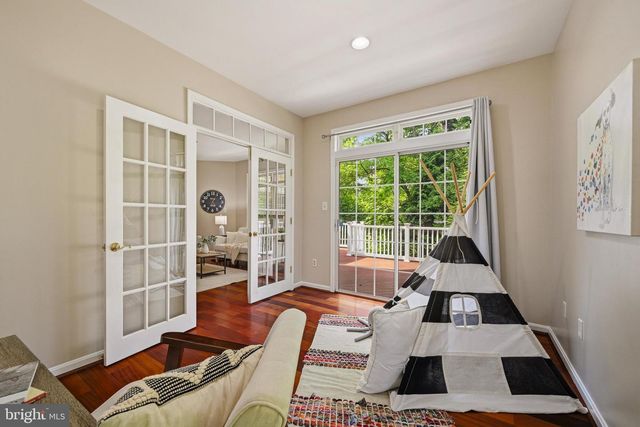 4647 YORKSHIRE DR, Ellicott City, MD 21043