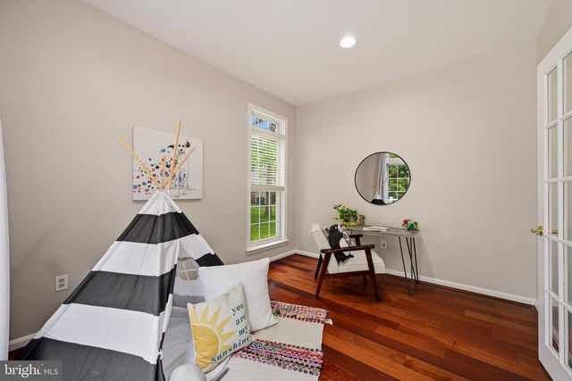 4647 YORKSHIRE DR, Ellicott City, MD 21043